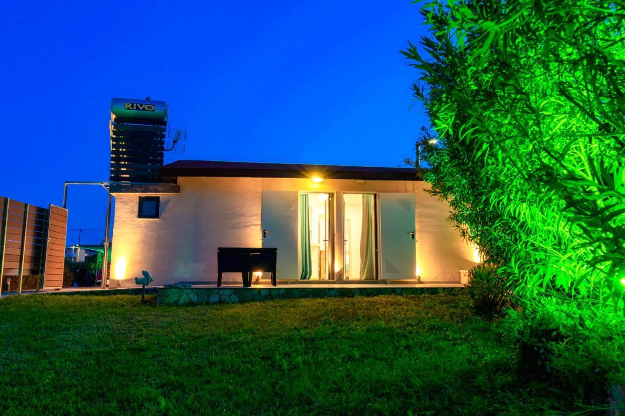 Georgia Apartments Kypseli Bagian luar foto