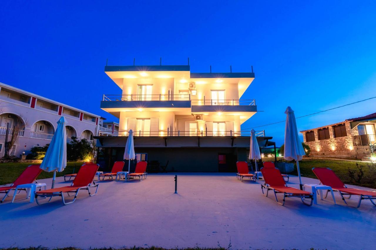 Georgia Apartments Kypseli Bagian luar foto