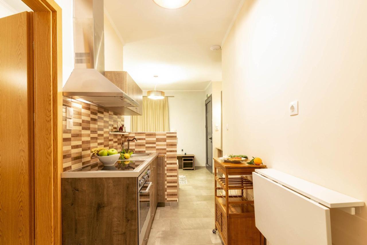 Georgia Apartments Kypseli Bagian luar foto