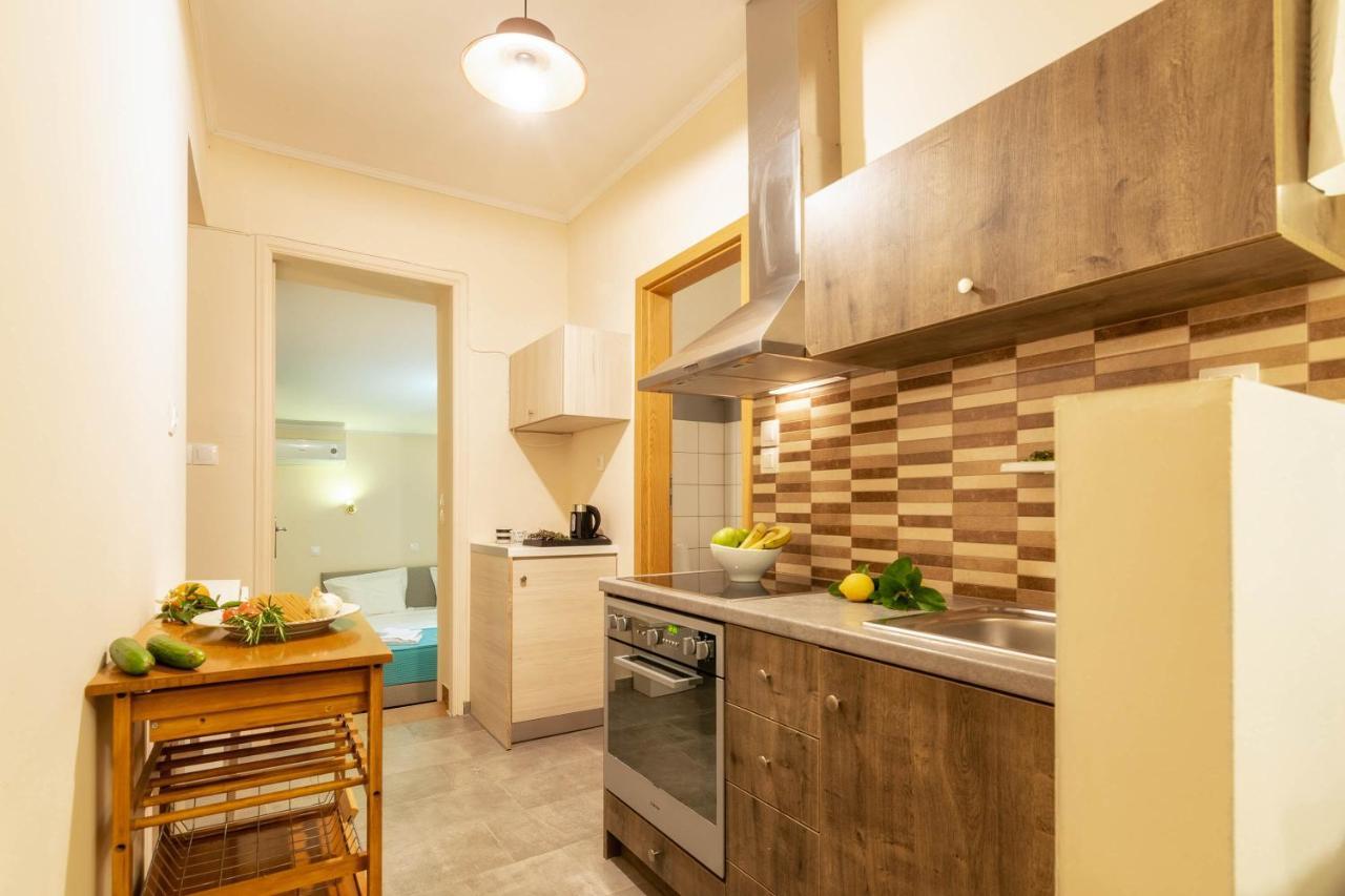 Georgia Apartments Kypseli Bagian luar foto