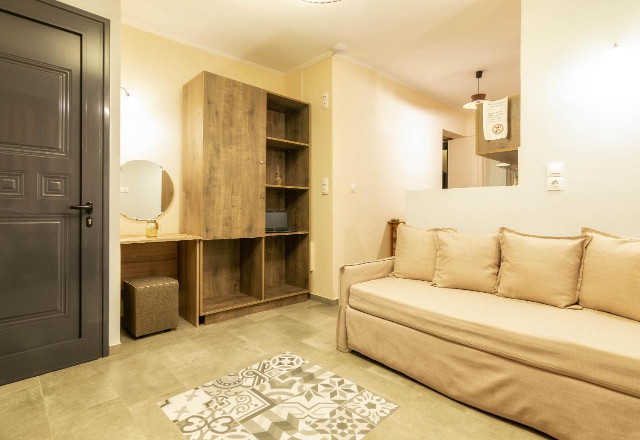 Georgia Apartments Kypseli Bagian luar foto