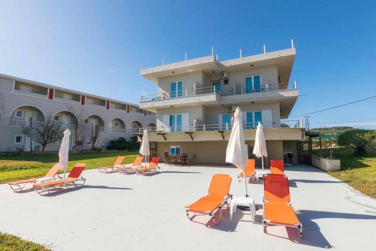 Georgia Apartments Kypseli Bagian luar foto